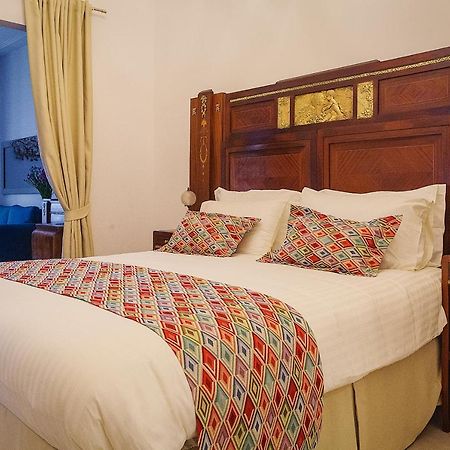 Waterfront Suites Cagliari Buitenkant foto