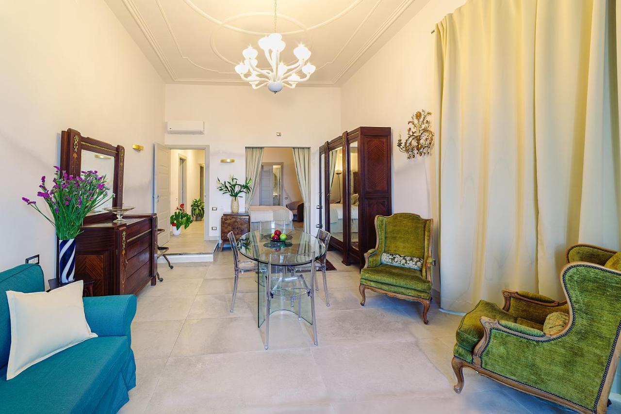 Waterfront Suites Cagliari Buitenkant foto