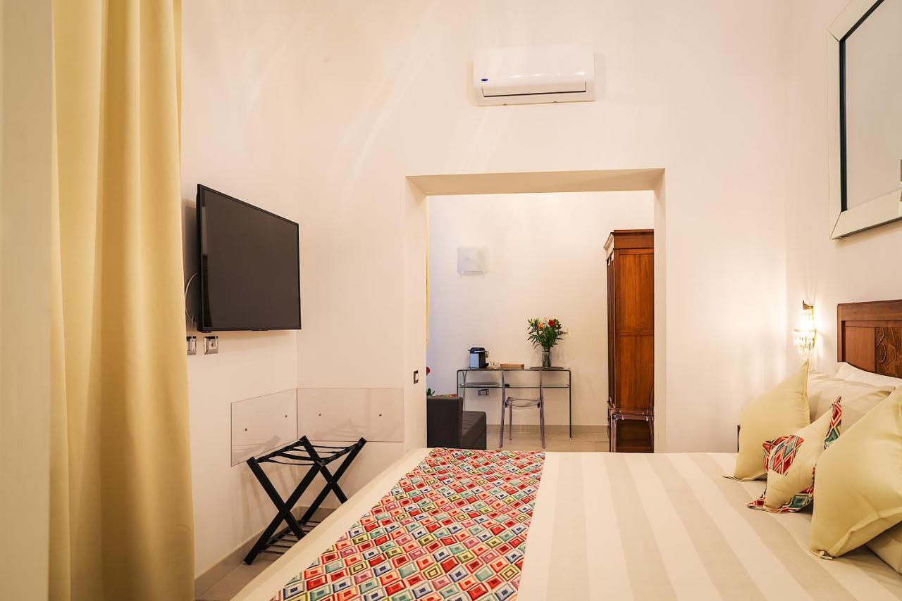 Waterfront Suites Cagliari Buitenkant foto