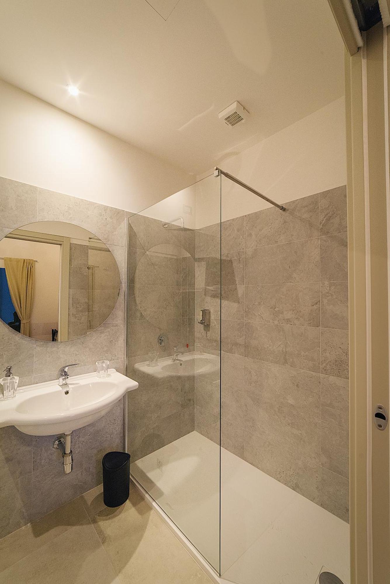 Waterfront Suites Cagliari Buitenkant foto